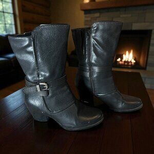 Baretraps Roxie Black Heeled Boots Size 5.5M